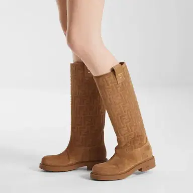 Fendi Tubular leg boots with round toe | Thumbnail 5
