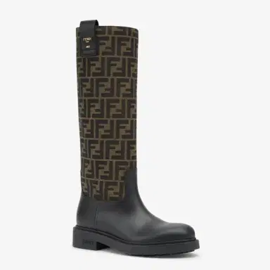 Fendi Tubular leg boots with round toe | Thumbnail 2