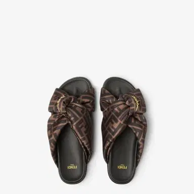 Fendi Padded double-band flat slides with decorative D-ring | Thumbnail 4 Fendi Padded double-band flat slides with decorative D-ring | Thumbnail 4