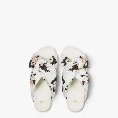 Fendi Padded double-band flat slides with decorative D-ring | Thumbnail 4 Fendi Padded double-band flat slides with decorative D-ring | Thumbnail 4