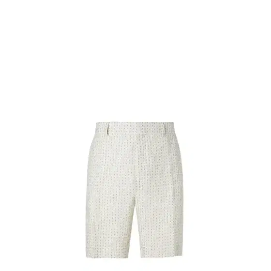 Bermuda shorts with belt loops at the waist