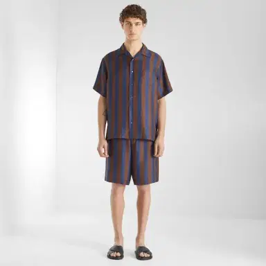 Fendi Bermuda shorts with side pockets and belt loops at the waist | Thumbnail 4