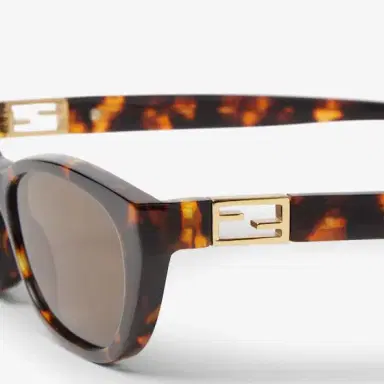Fendi Cat-eye Baguette glasses in Havana acetate, decorated | Thumbnail 3