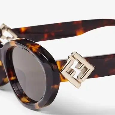 Fendi FF Diamonds oval glasses in Havana acetate | Thumbnail 3