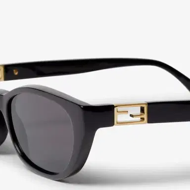 Fendi Cat-eye Baguette glasses in black acetate, decorated on | Thumbnail 3