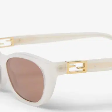 Fendi Cat-eye Baguette glasses in translucent creamy white | Thumbnail 3 Fendi Cat-eye Baguette glasses in translucent creamy white | Thumbnail 3