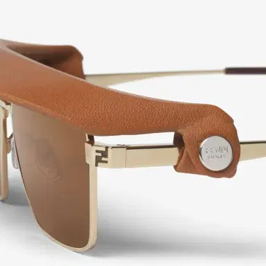 Fendi Ultra-lightweight, square pilot sunglasses made of metal | Thumbnail 3 Fendi Ultra-lightweight, square pilot sunglasses made of metal | Thumbnail 3