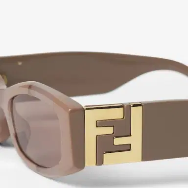Fendi Oval Forever glasses in acetate with iconic Pequin | Thumbnail 3 Fendi Oval Forever glasses in acetate with iconic Pequin | Thumbnail 3