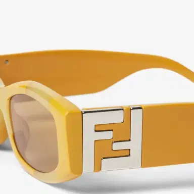 Fendi Oval Forever glasses in acetate with iconic Pequin | Thumbnail 3 Fendi Oval Forever glasses in acetate with iconic Pequin | Thumbnail 3