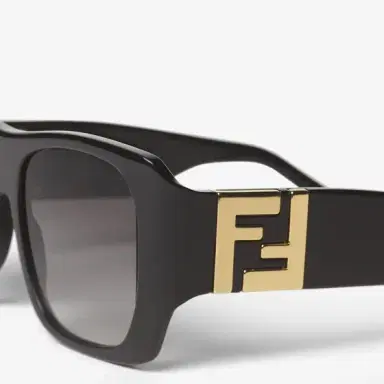 Fendi Large, square Forever glasses in black acetate | Thumbnail 3 Fendi Large, square Forever glasses in black acetate | Thumbnail 3