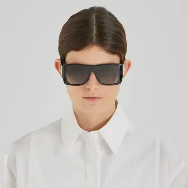 Fendi Large, square Forever glasses in black acetate | Thumbnail 4 Fendi Large, square Forever glasses in black acetate | Thumbnail 4