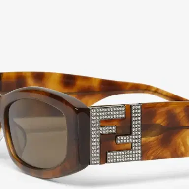 Fendi Forever oval glasses in black acetate | Thumbnail 3