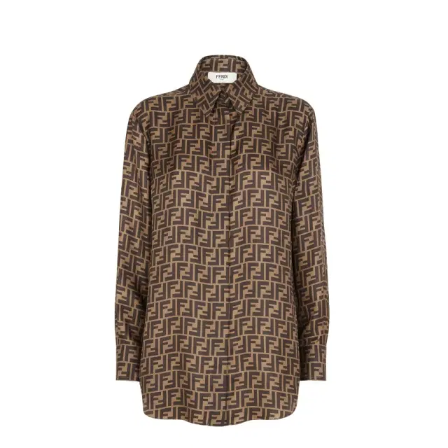 Oversized, flowing long-sleeved shirt