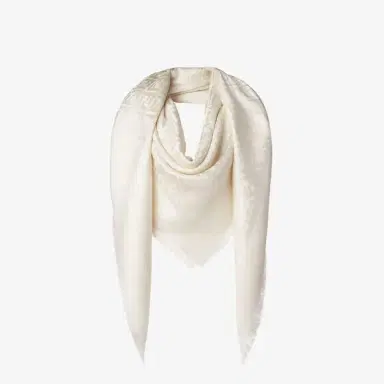 Fendi The iconic shawl is made of an ivory wool and organic | Thumbnail 3 Fendi The iconic shawl is made of an ivory wool and organic | Thumbnail 3