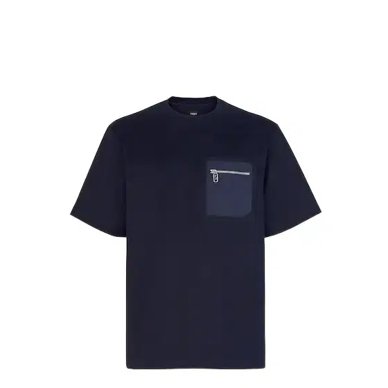 Skater-style T-shirt with zipped patch pocket on the chest