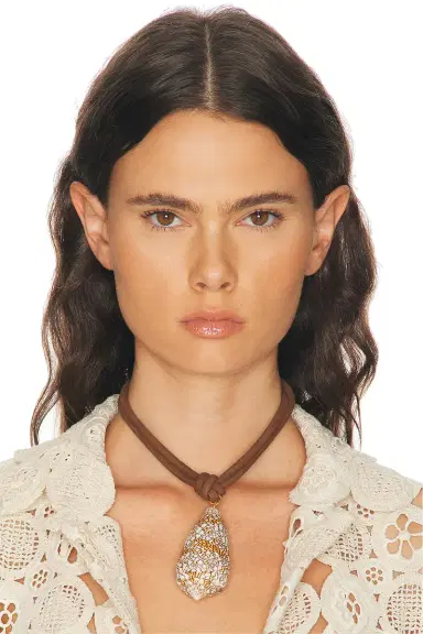 CHAN LUU Conch Necklace | Thumbnail 2 CHAN LUU Conch Necklace | Thumbnail 2