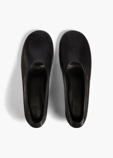 Khaite Marcy Pump In Black | Thumbnail 5