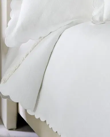 Sferra Alice Twin Floral Matelasse Coverlet | Thumbnail 3