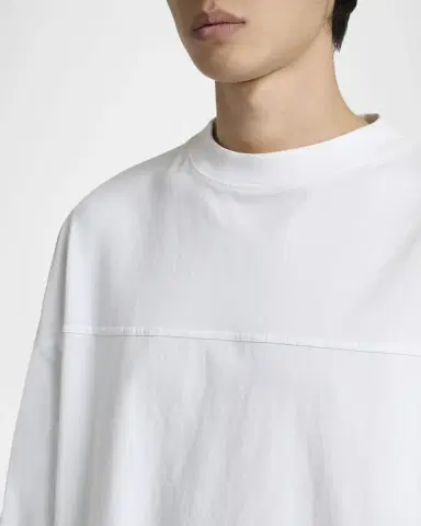 Jacquemus Men's Embroidered Logo Long-Sleeve Crewneck T-Shirt | Thumbnail 4
