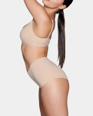 Skims Fits Everybody Scoop-Neck Bralette | Thumbnail 3 Skims Fits Everybody Scoop-Neck Bralette | Thumbnail 3
