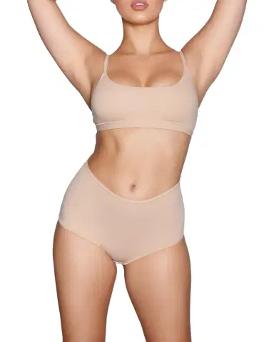 Skims Fits Everybody Scoop-Neck Bralette | Thumbnail 1 Skims Fits Everybody Scoop-Neck Bralette | Thumbnail 1