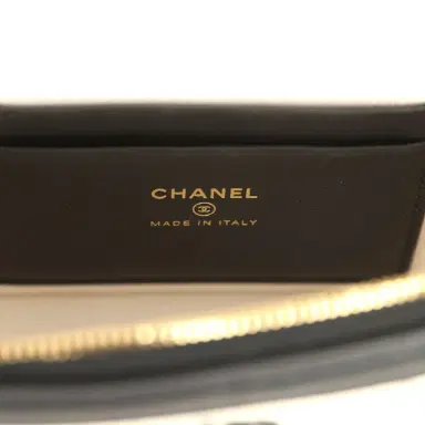 Chanel Chanel Coco Beach Top Handle Long Vanity Case with Chain Ecru Tweed and Black Calfskin Gold Hardware | Thumbnail 9