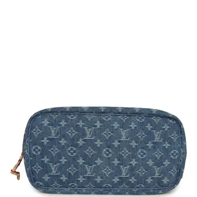 Louis Vuitton Louis Vuitton Neverwoof MM Blue Denim Monogram Gold Hardware | Thumbnail 7 Louis Vuitton Louis Vuitton Neverwoof MM Blue Denim Monogram Gold Hardware | Thumbnail 7