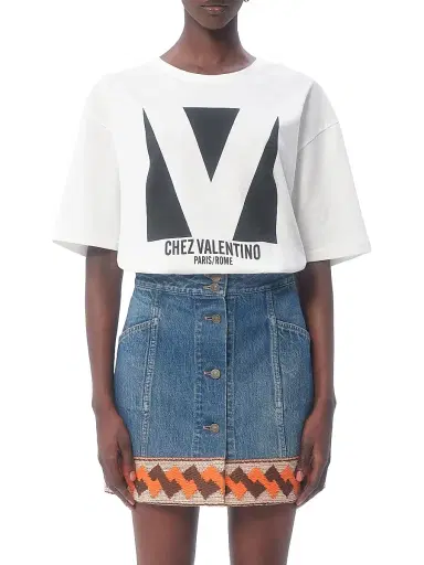 Valentino Garavani Women's Jersey Cotton T-Shirt with Chez Valentino Print | Thumbnail 2 Valentino Garavani Women's Jersey Cotton T-Shirt with Chez Valentino Print | Thumbnail 2