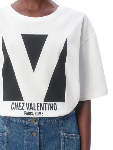 Valentino Garavani Women's Jersey Cotton T-Shirt with Chez Valentino Print | Thumbnail 5 Valentino Garavani Women's Jersey Cotton T-Shirt with Chez Valentino Print | Thumbnail 5