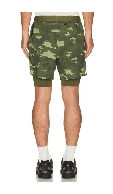 Legends Forum Lite Short | Thumbnail 2 Legends Forum Lite Short | Thumbnail 2