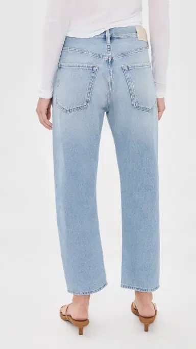 Citizens of Humanity Petite Winslow Jeans | Thumbnail 3