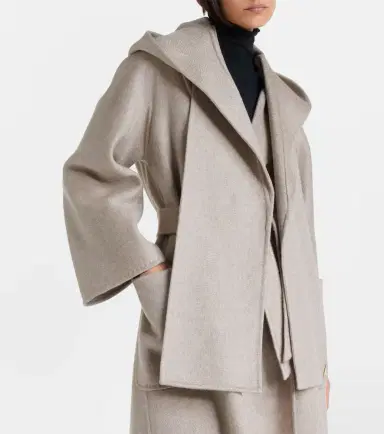 Max Mara Hooded cashmere scarf | Thumbnail 3