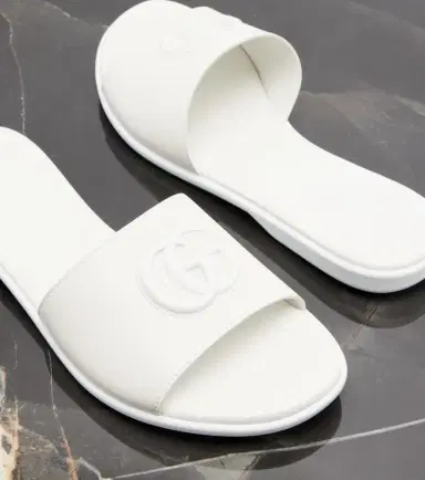 Gucci Double G leather slides | Thumbnail 4 Gucci Double G leather slides | Thumbnail 4