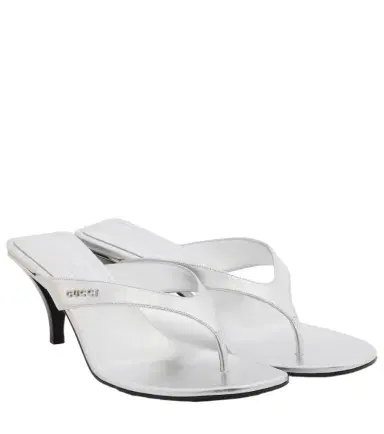 Gucci Vittoria metallic leather thong sandals | Thumbnail 1