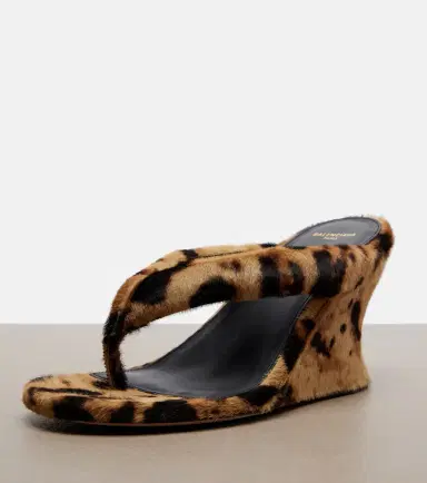 Balenciaga Gaeta calf hair wedge thong sandals | Thumbnail 2
