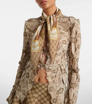 Gucci GG printed reversible silk twill scarf | Thumbnail 5