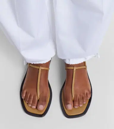 TOTEME Leather thong sandals | Thumbnail 4 TOTEME Leather thong sandals | Thumbnail 4