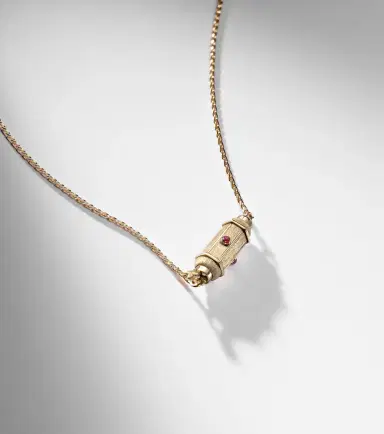 Marie Lichtenberg Coco Micro 18kt gold locket necklace with rubies | Thumbnail 5