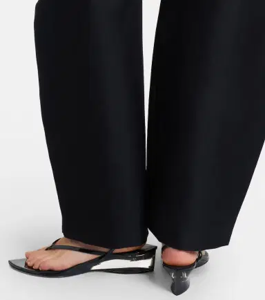 Alaïa Alaïa Invisible patent leather thong sandals | Thumbnail 5 Alaïa Alaïa Invisible patent leather thong sandals | Thumbnail 5