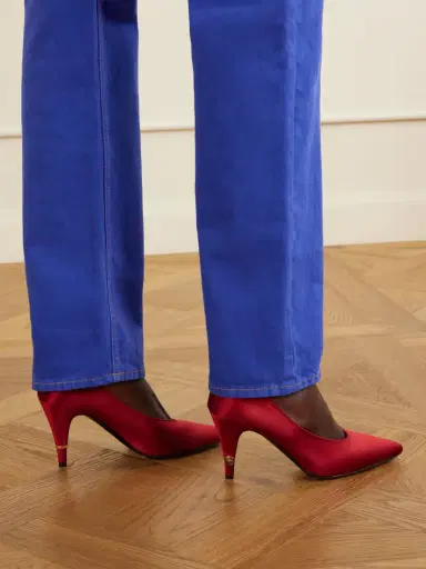 Versace Gianni 90 Logo-detailed Satin Pumps | Thumbnail 2 Versace Gianni 90 Logo-detailed Satin Pumps | Thumbnail 2