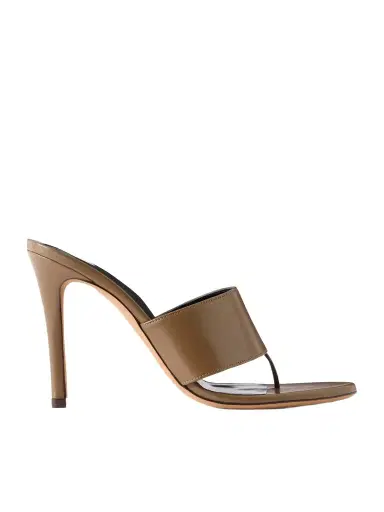 Jude Snug Leather Thong Sandals | Thumbnail 1 Jude Snug Leather Thong Sandals | Thumbnail 1