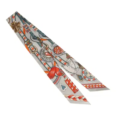 HERMÈS Hermes "Harnais De Coeur" Gris Perle Multi Silk | Thumbnail 2
