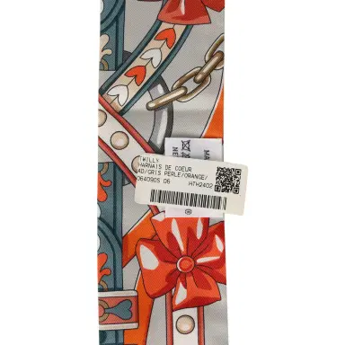 HERMÈS Hermes "Harnais De Coeur" Gris Perle Multi Silk | Thumbnail 4