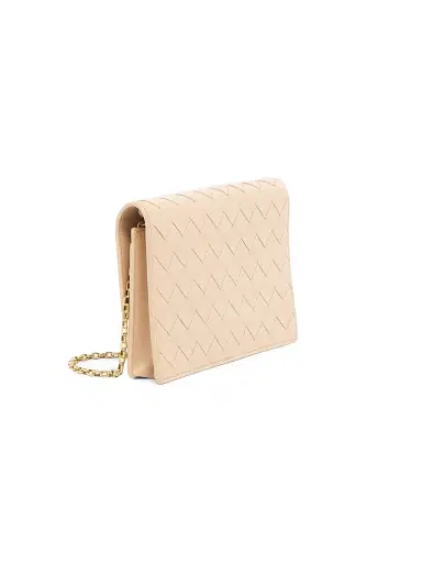 Bottega Veneta Women's Andiamo Intrecciato Leather Chain Pouch | Thumbnail 5 Bottega Veneta Women's Andiamo Intrecciato Leather Chain Pouch | Thumbnail 5