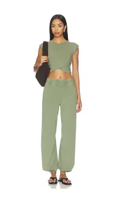 Free People x FP Movement Hot Shot Crossover Set | Thumbnail 1 Free People x FP Movement Hot Shot Crossover Set | Thumbnail 1