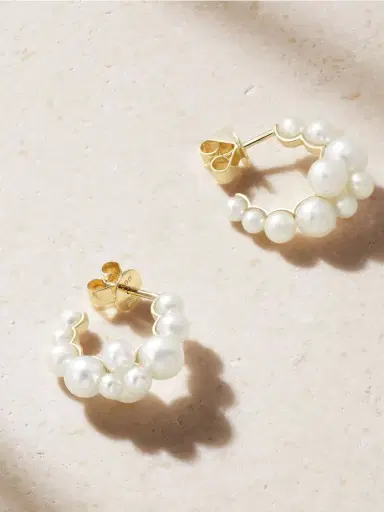 Sophie Bille Brahe Boucle Botticelli 14-karat Recycled Gold Pearl Hoop Earrings | Thumbnail 4 Sophie Bille Brahe Boucle Botticelli 14-karat Recycled Gold Pearl Hoop Earrings | Thumbnail 4
