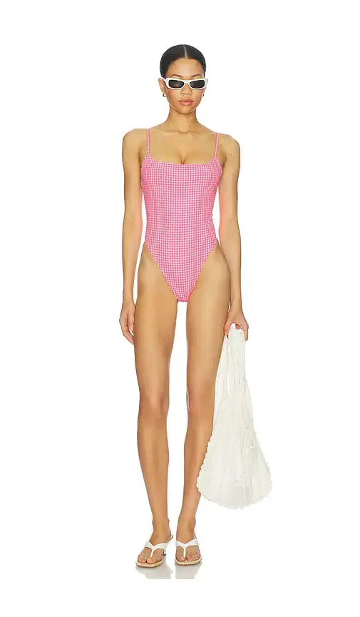 Lovers and Friends Ronan One Piece
