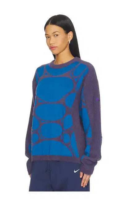 Nike Sweater | Thumbnail 2