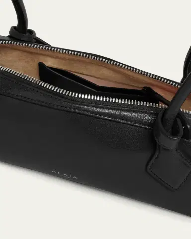 Alaïa Le Teckel Small Shoulder Bag in Leather | Thumbnail 4 Alaïa Le Teckel Small Shoulder Bag in Leather | Thumbnail 4