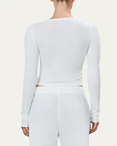 ÉTERNE Fitted Crewneck Long-Sleeve T-Shirt | Thumbnail 3
